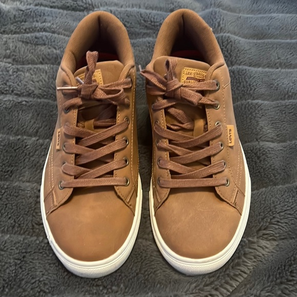 Levi's Other - Men’s Levi’s suede brown 501 shoe